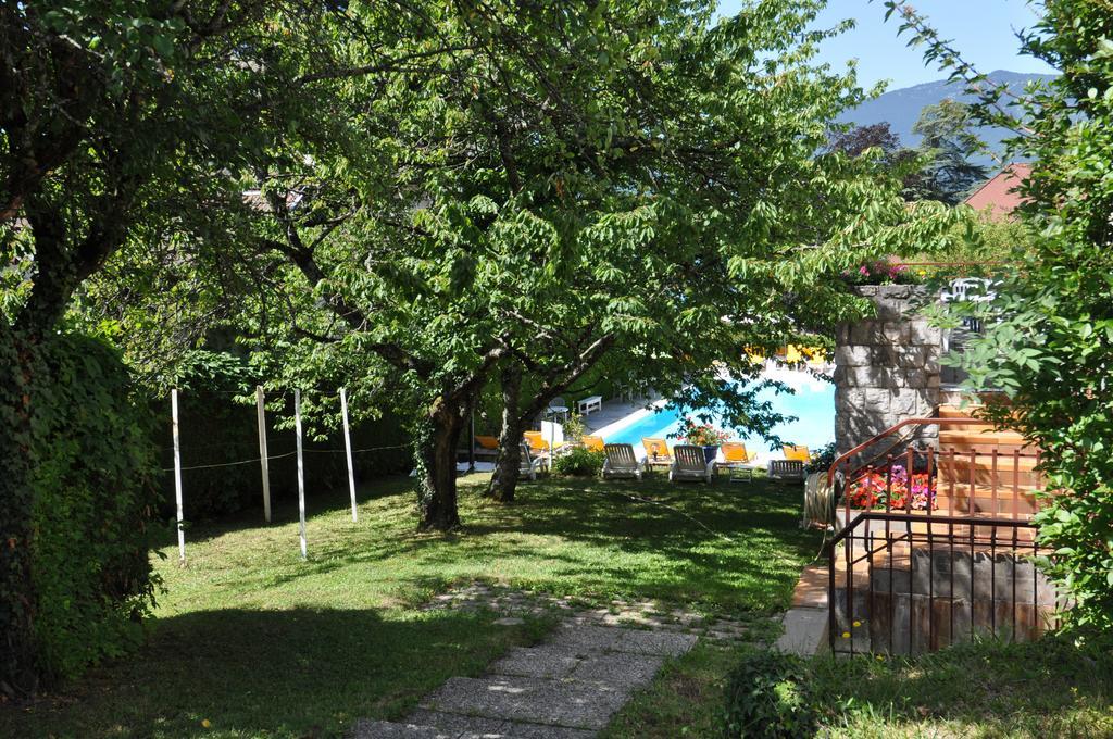 Hotel Du Lac Talloires Bagian luar foto