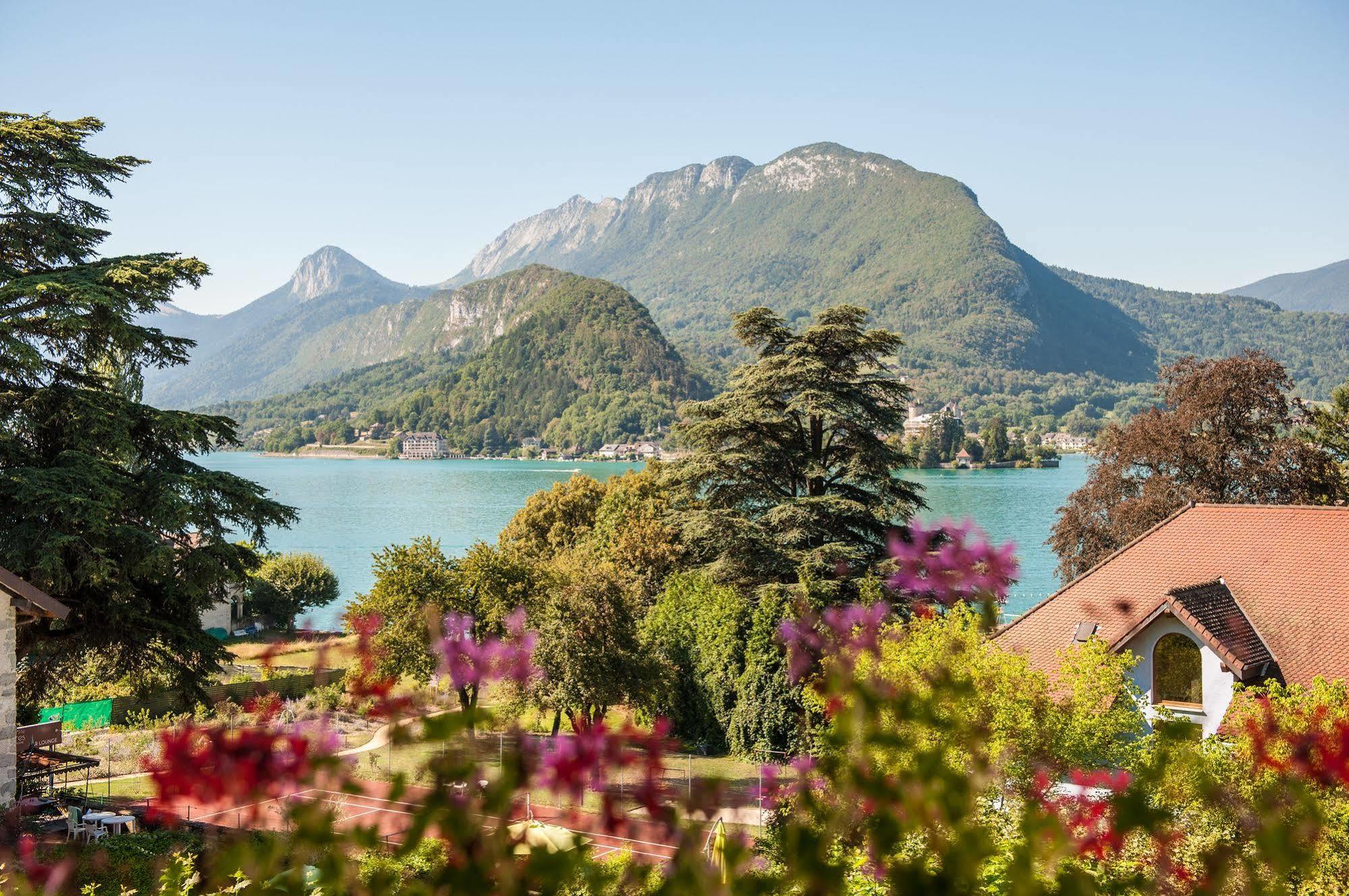 Hotel Du Lac Talloires Bagian luar foto
